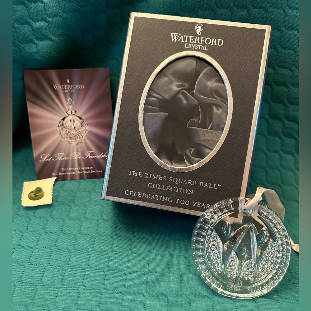 2012 Waterford Crystal Times Square Ball Collection, Friendship Ornament